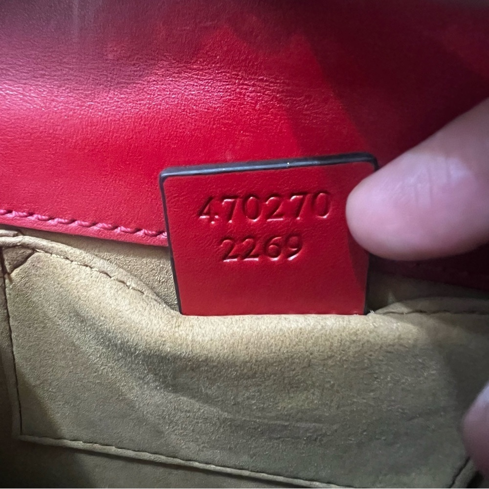 Gucci Sylvie Super Mini Red Calfskin Leather Bag - Picture 14 of 16